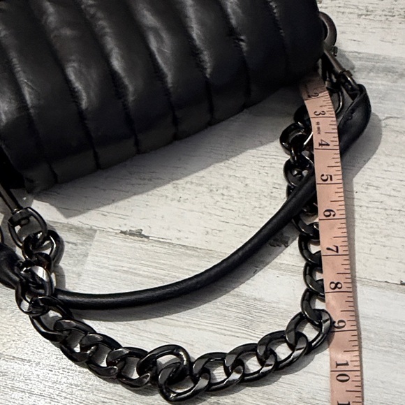 THINK ROYLN Black Quilted Shoulder Bag - Picture 10 of 11